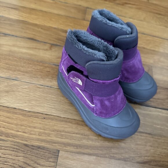 The North Face Kids' Violet and Gray Boots - Picture 3 of 8